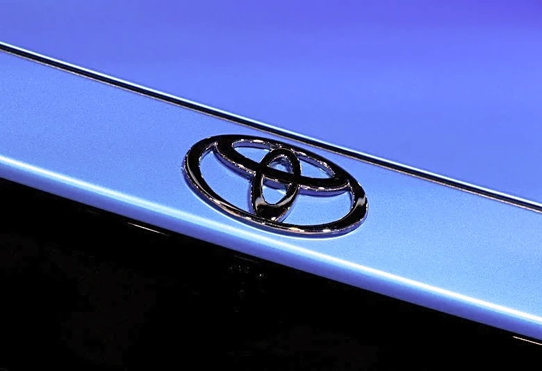 Elliott heaps pressure on Toyota with 5% stake in group firm slated for buyout
