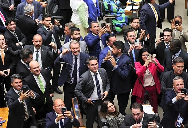 Brazil's lower house approves bill to cut Bolsonaro's jail term