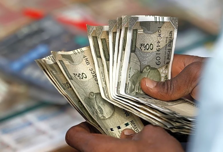 Bullish views rise on most Asia currencies, Indian rupee shorts spike: Reuters poll