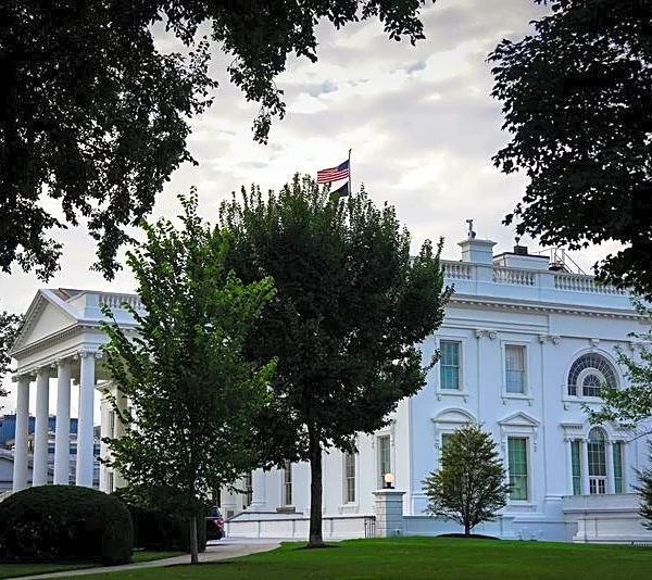 White House seeks to advance Lindsey Halligan's nomination as US Attorney, but faces hurdles