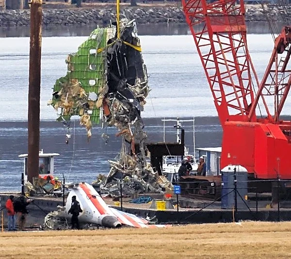 US lawmakers seek tougher safety rules for military helicopters