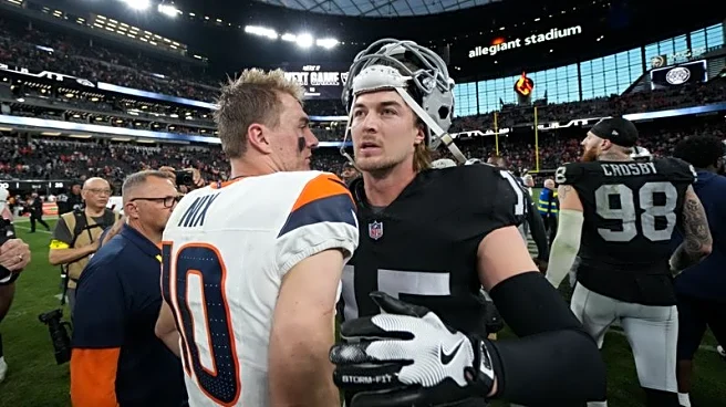 Raiders QB Kenny Pickett could start with Geno Smith hurting