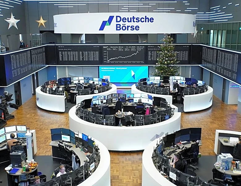 European shares gain on boost from banks, Fed cut optimism