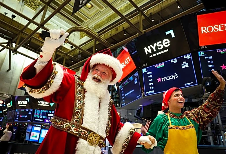 Morning Bid: Is Santa Claus coming to town?