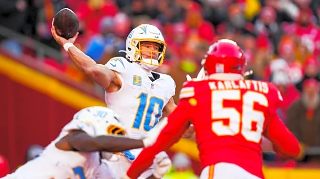 NFL roundup: Chargers KO Chiefs from playoff race; Patrick Mahomes tears ACL