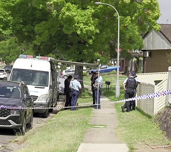 Neighbours of alleged Bondi gunmen shocked by deadly rampage