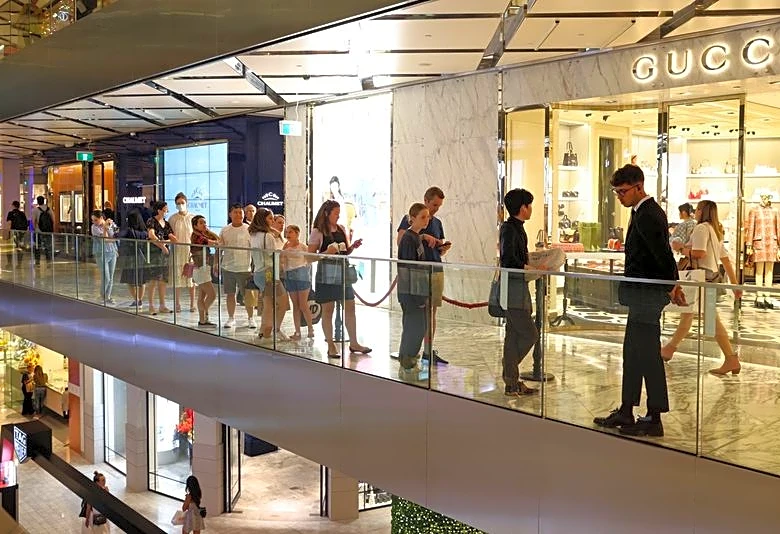 Australia's consumer sentiment slides in December on renewed angst over inflation, rates