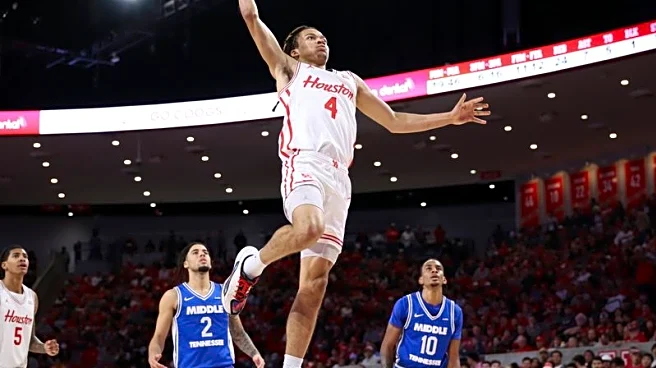 Top 25 roundup: No. 8 Houston muddles past Middle Tennessee