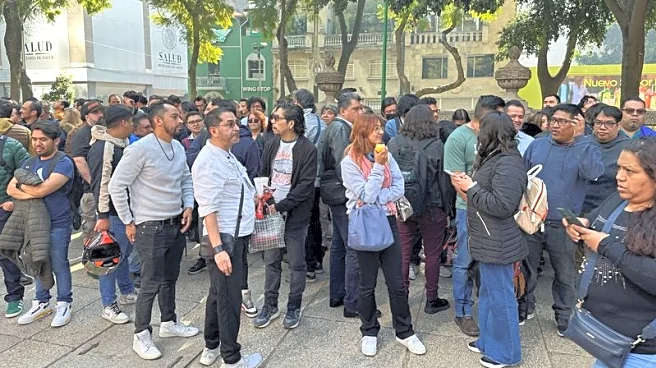 Strong earthquake shakes Mexico's independence monument, hits roads and hospitals