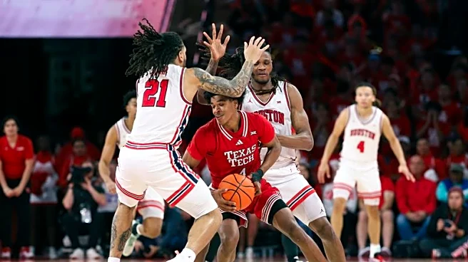 Top 25 roundup: No. 2 Michigan barely avoids upset vs. Penn St.