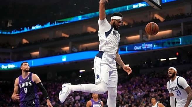 Report: Mavericks' Anthony Davis (hand) may need surgery