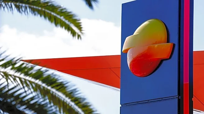 Exclusive-Repsol, Maurel & Prom applying for US licenses to export Venezuelan oil, sources say