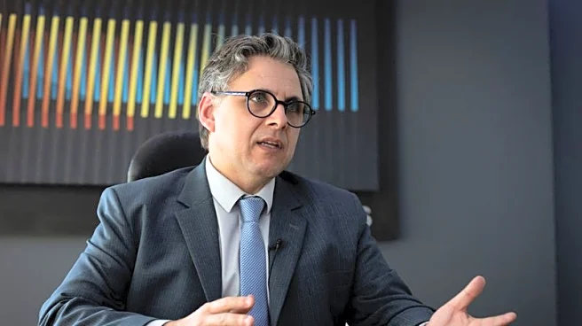 Venezuela private sector says fresh flow of dollars could stabilize exchange market, prices