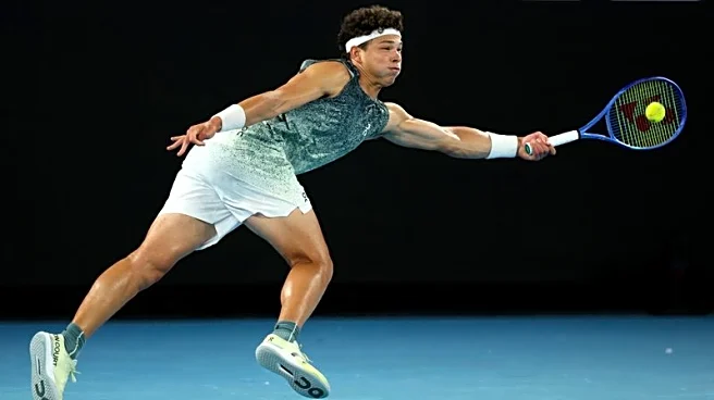 Tennis-Djokovic stand-in Shelton overhauls Ruud to reach quarter-finals