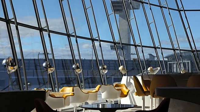 Major airlines urge Congress to pay air traffic controllers if government shuts down