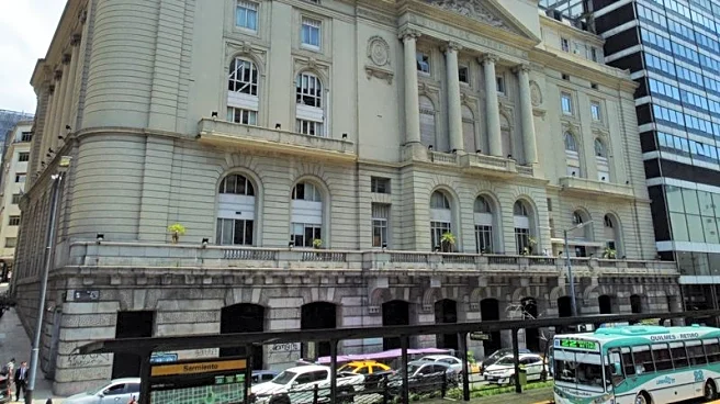 Tension over inflationary data casts shadow over Argentine financial market