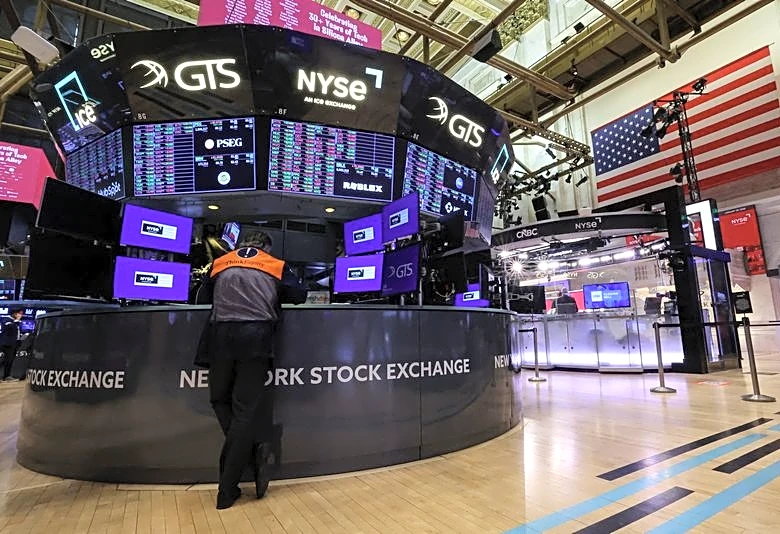 Trading Day: AI, geopolitics take their toll