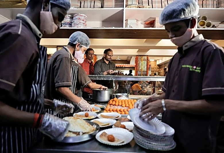 India services activity ticks up in January, PMI shows