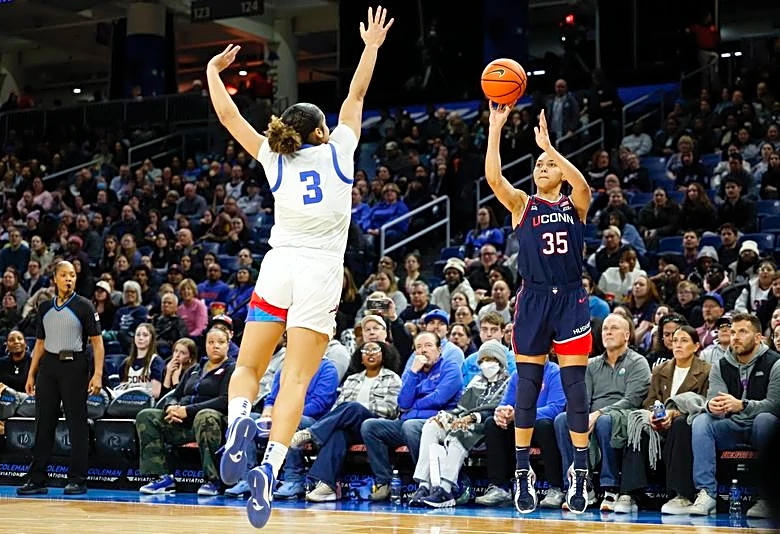 Women's Top 25 roundup: No. 22 Maryland scores big road win over No. 12 Michigan State