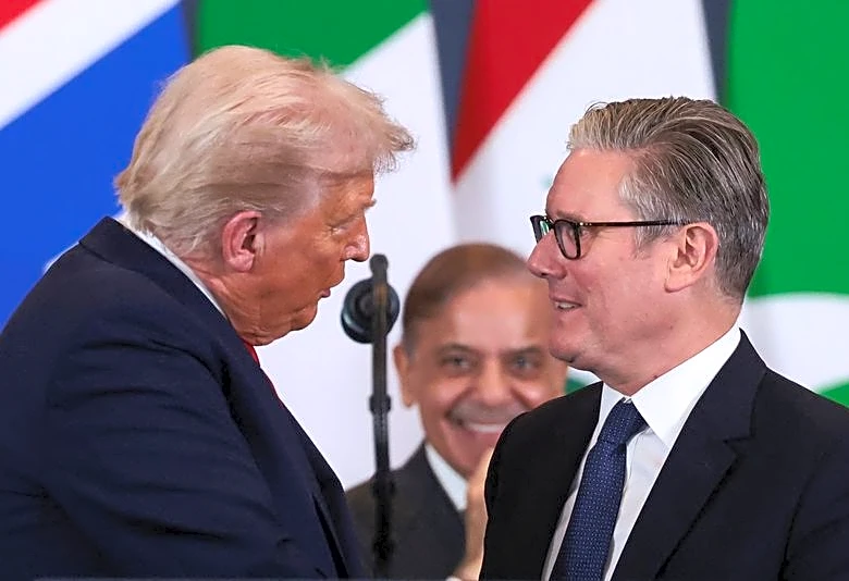 Trump says US retains right to 'militarily secure' Chagos airbase