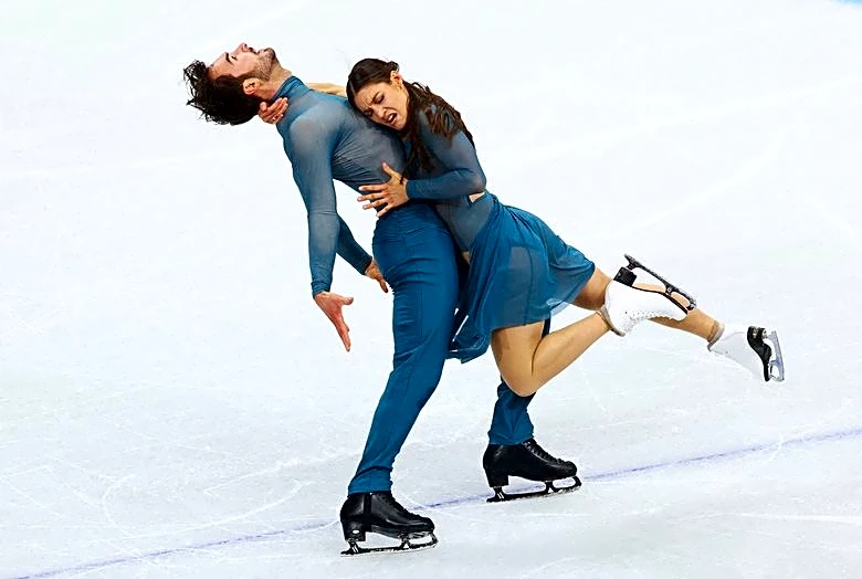 Olympics-Figure skating-French ice dancers Fournier Beaudry and Cizeron face controversy