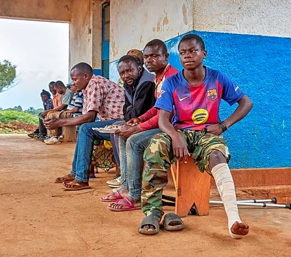 Clashes intensify in remote east Congo, challenging US mediation