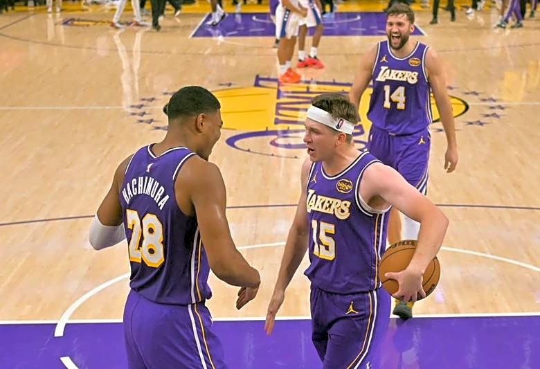 NBA roundup: Lakers stop 76ers despite Luka Doncic's injury exit