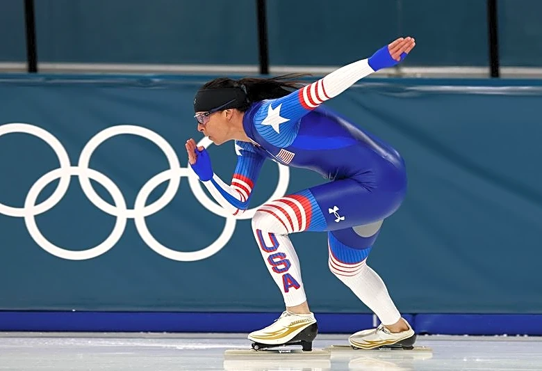 Olympics-Speed skating-American Bowe savours final ride as Games career winds down