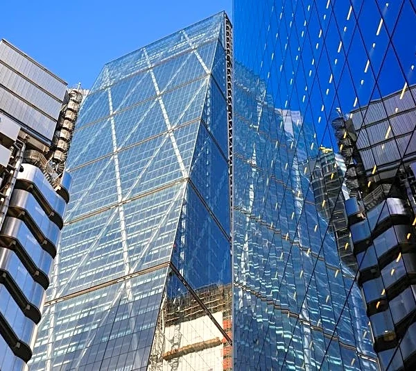 Investors look beyond US hedge funds for the first time since 2023, Barclays says