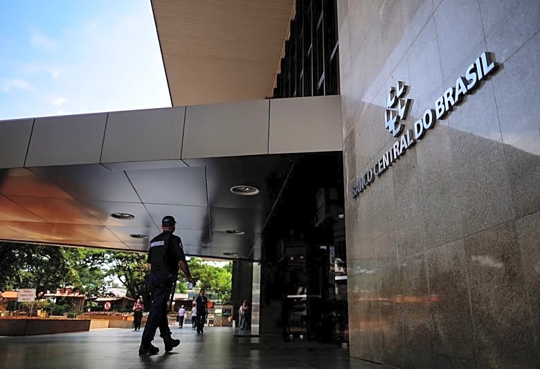 Brazil finds loopholes letting suspects hide assets via pooled or escrow accounts