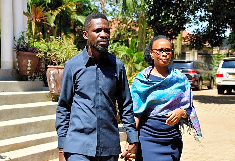 Uganda minister condemns military raid on opposition leader's home