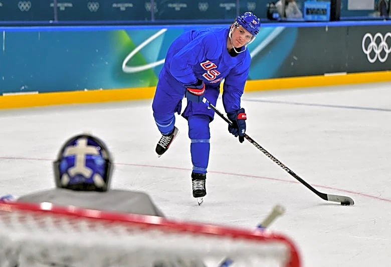 Olympics-Ice hockey-Tkachuk, Hughes siblings add extra chemistry to US band of brothers