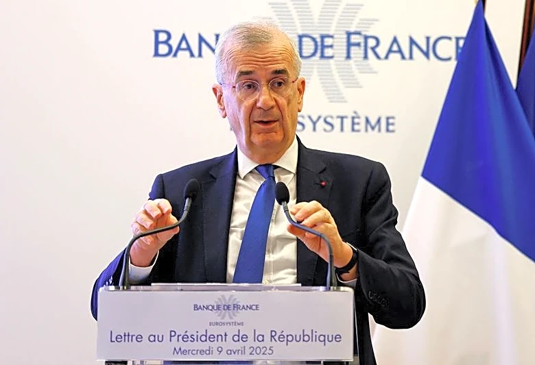 Analysis-French central bank governor's departure unlikely to shift ECB policy course