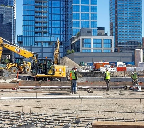 Judge temporarily halts order requiring Trump to unfreeze tunnel funding