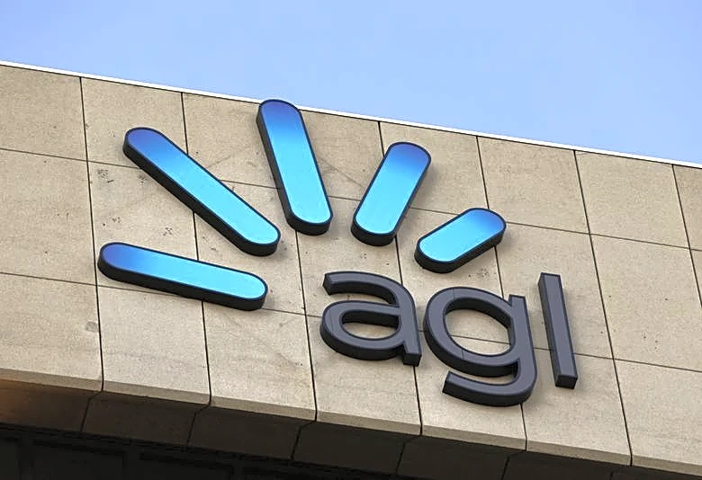 Australia's AGL Energy narrows annual forecast, beats profit estimates