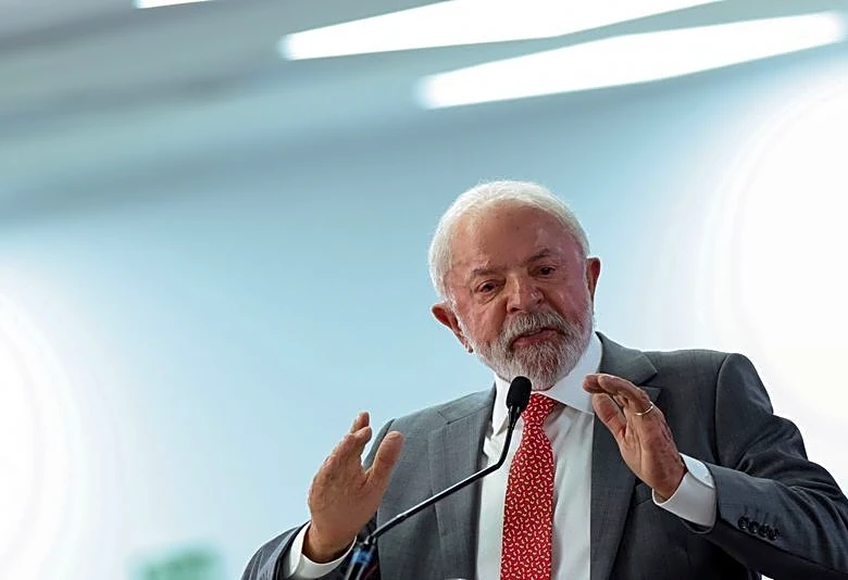Analysis-Income tax break adds to Lula's economic tailwinds ahead of Brazil election
