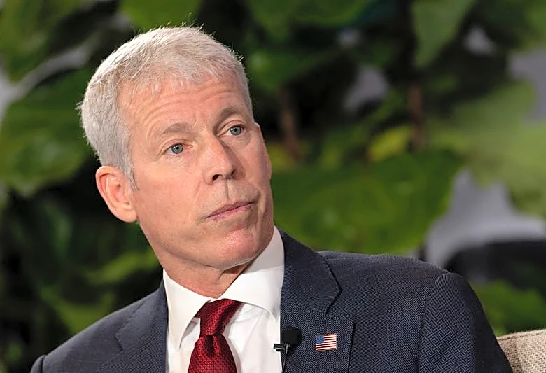 US energy secretary set to arrive in Venezuela with Herculean task of oil recovery