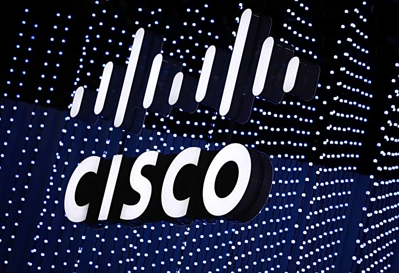 Cisco posts quarterly gross margin below estimates, shares fall