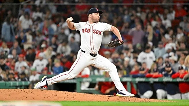 Twins sign veteran reliever Liam Hendriks