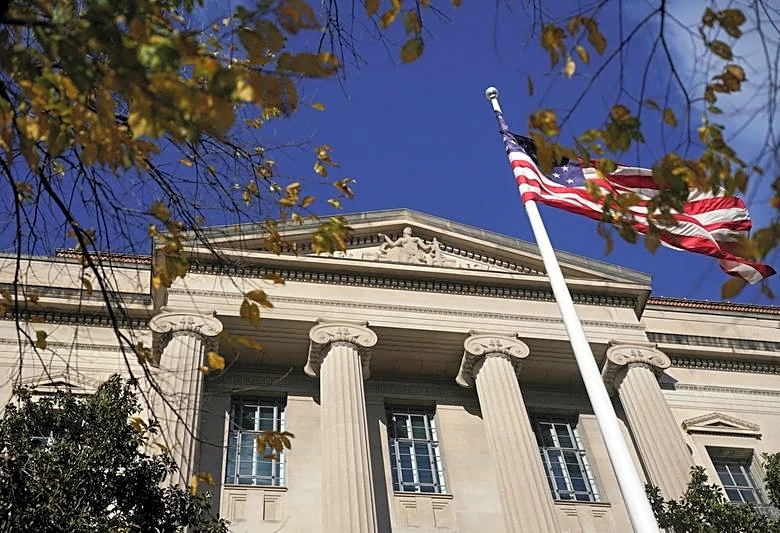 DOJ moves to drop charges against men arrested after Minneapolis ICE shooting