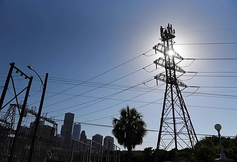 PJM plan could accelerate data center power deals, analysts say