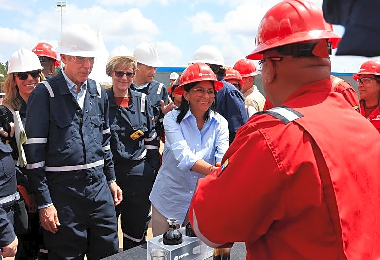 US allows oil majors to resume Venezuela operations, broadly okays new energy investments