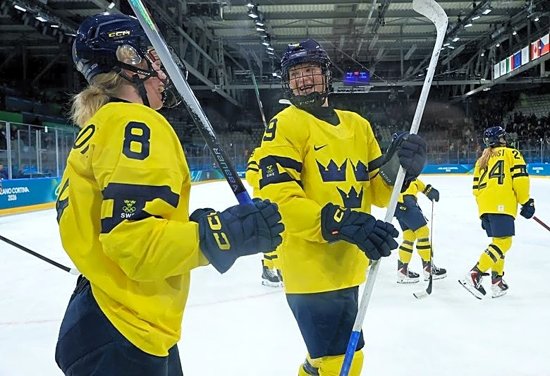 Olympics-Ice hockey-Heartbroken Czechs left to rue power play misses after quarter-final defeat