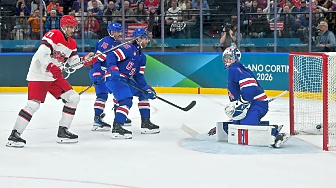 Olympics-Ice hockey-Lighten up! Organisers to put up different colour boards to aid visibility