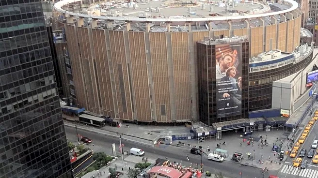 Madison Square Garden Sports shares hit record high as it explores Knicks, Rangers spinoff