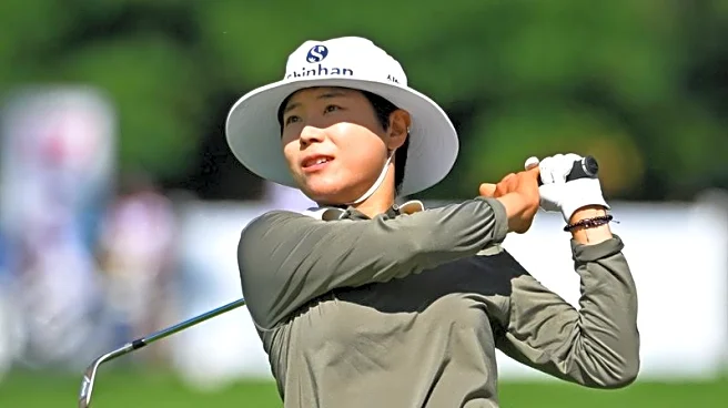 Somi Lee (61) has career-low round, takes lead in Thailand