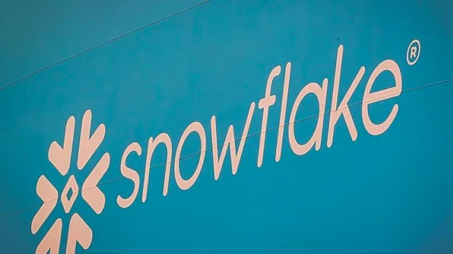 Snowflake expects annual product revenue above estimates as AI boosts demand