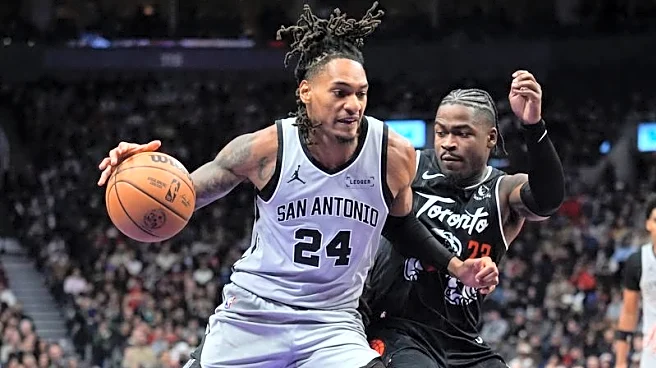 NBA roundup: Spurs rally past Raptors for 10th straight win