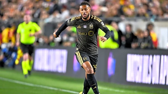 LAFC star Denis Bouanga signs extension through '28