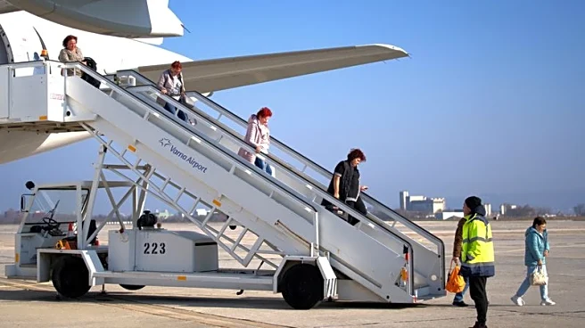 Airline shares rebound as trickle of Middle East flights resume